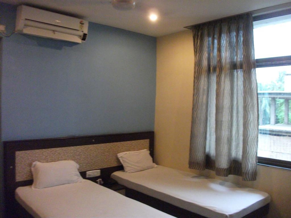 Hotel Parshuram Guwahati Luaran gambar