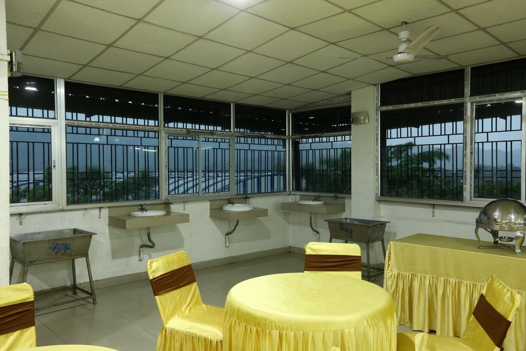 Hotel Parshuram Guwahati Luaran gambar