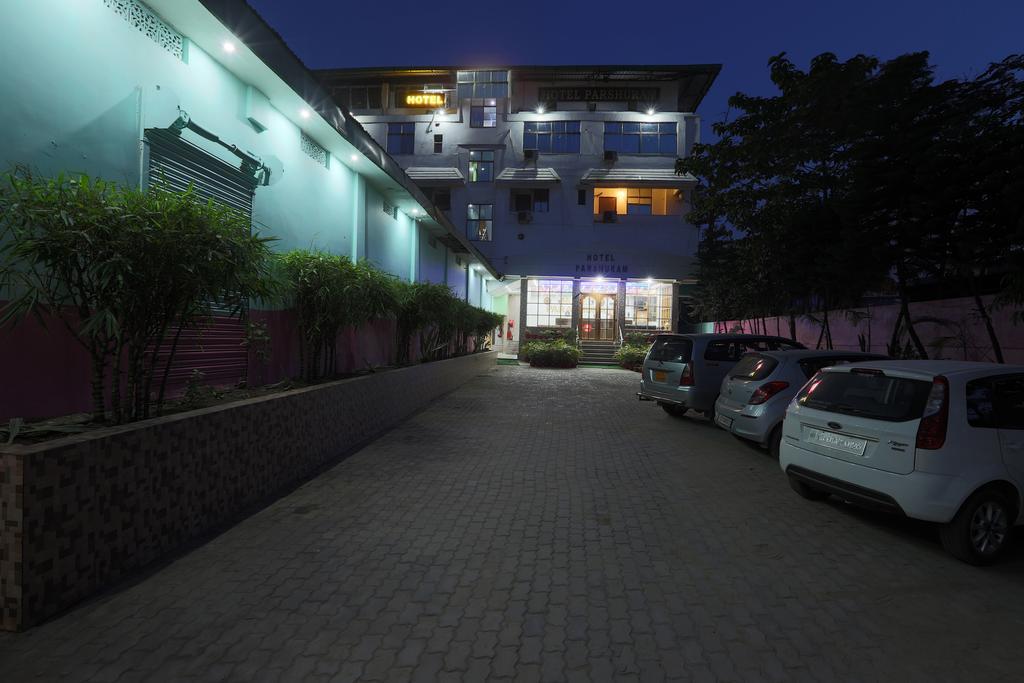 Hotel Parshuram Guwahati Luaran gambar